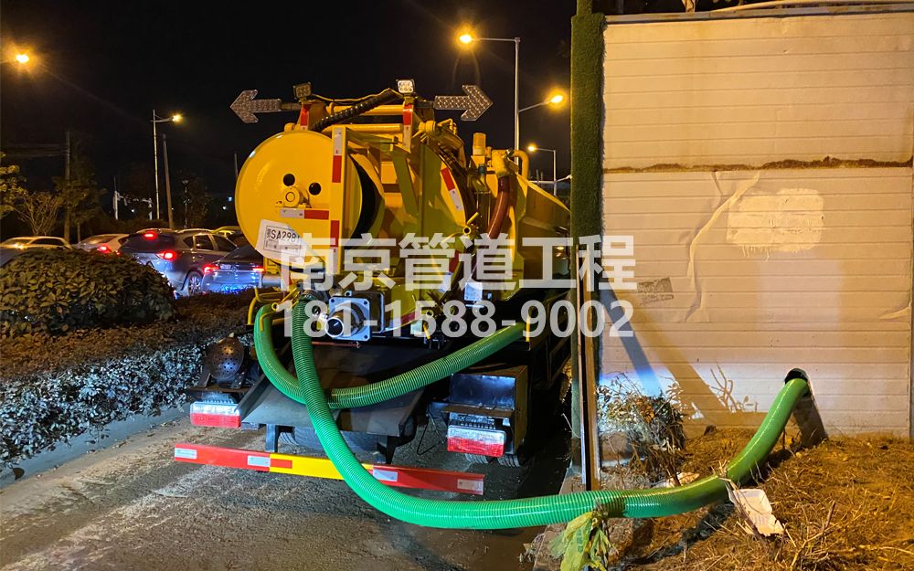 266鼓楼区临时工地抽粪